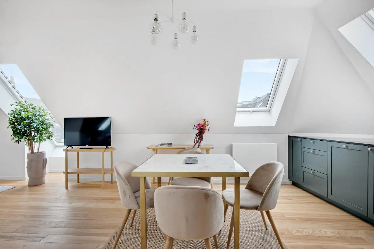 Sanders Regent - Adorable One-Bedroom Apartment Near Central Square Copenhagen