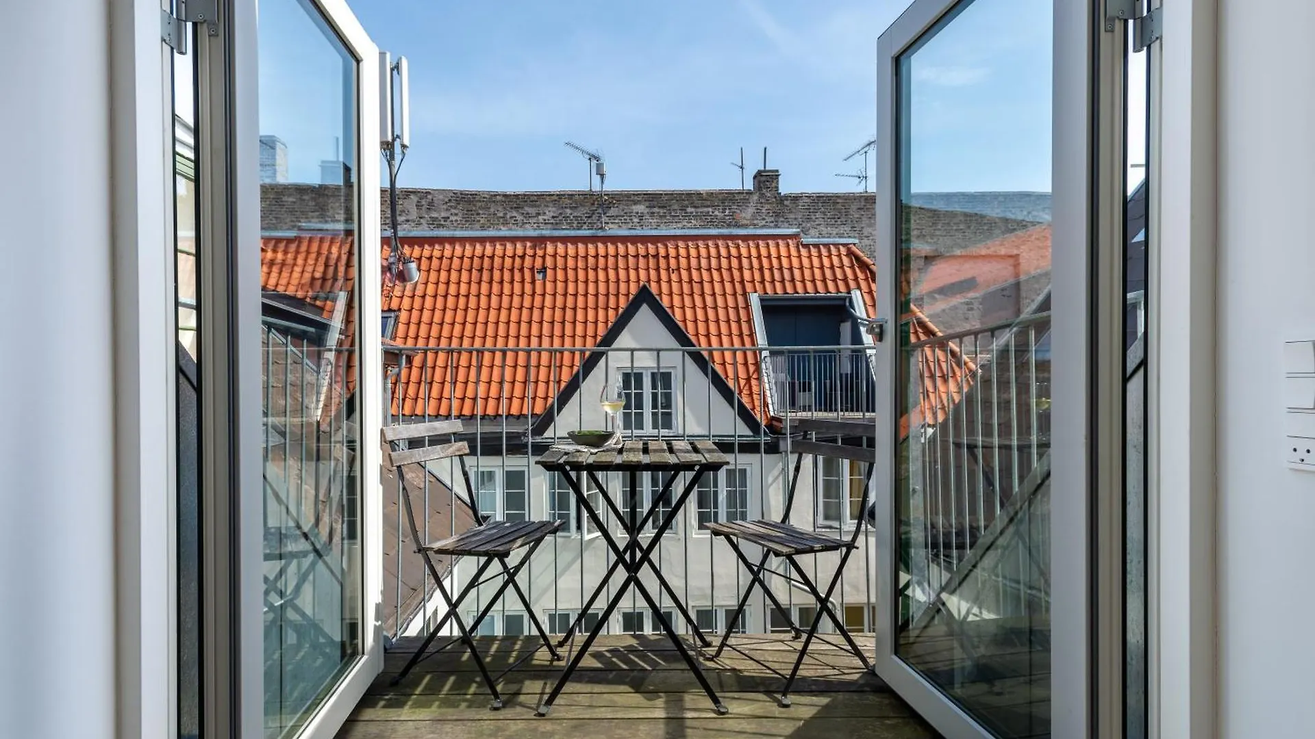 Sanders Regent - Adorable One-Bedroom Apartment Near Central Square Copenhagen
